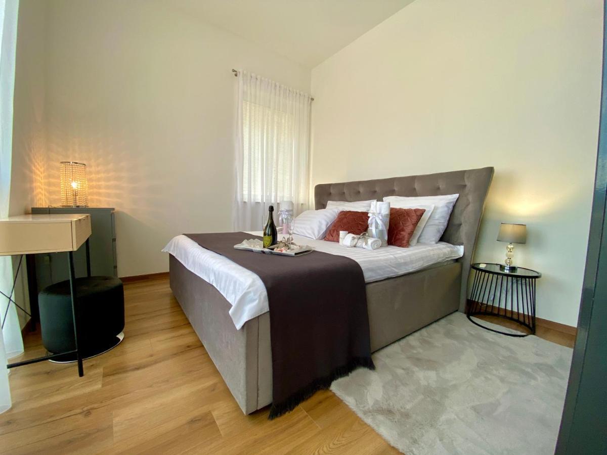 Apartman Sogni D'Oro Apartment Pula Exterior foto